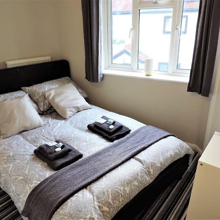 1 Bed Bagshot Pennyhill Accommodation Kültér fotó