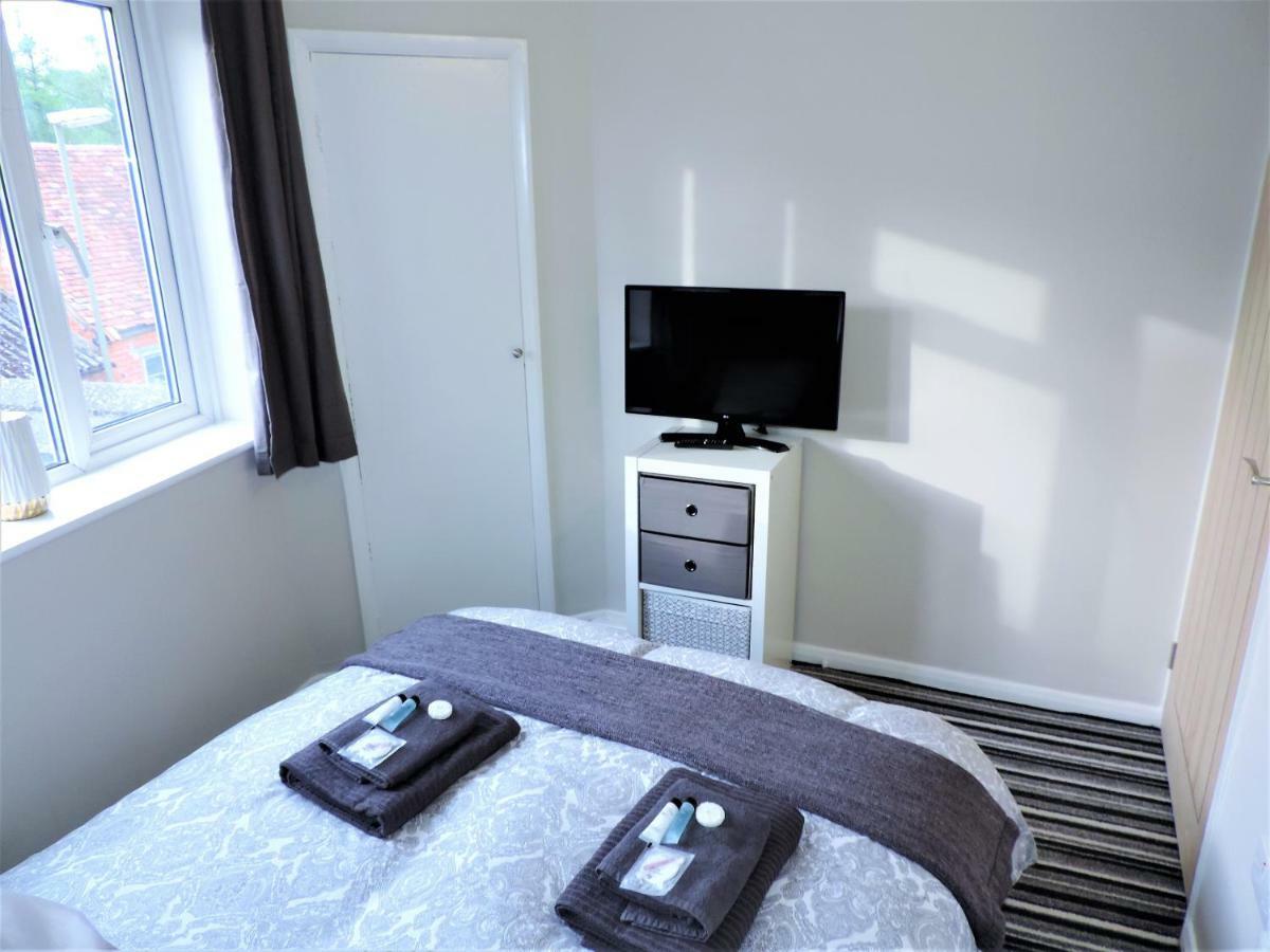 1 Bed Bagshot Pennyhill Accommodation Kültér fotó