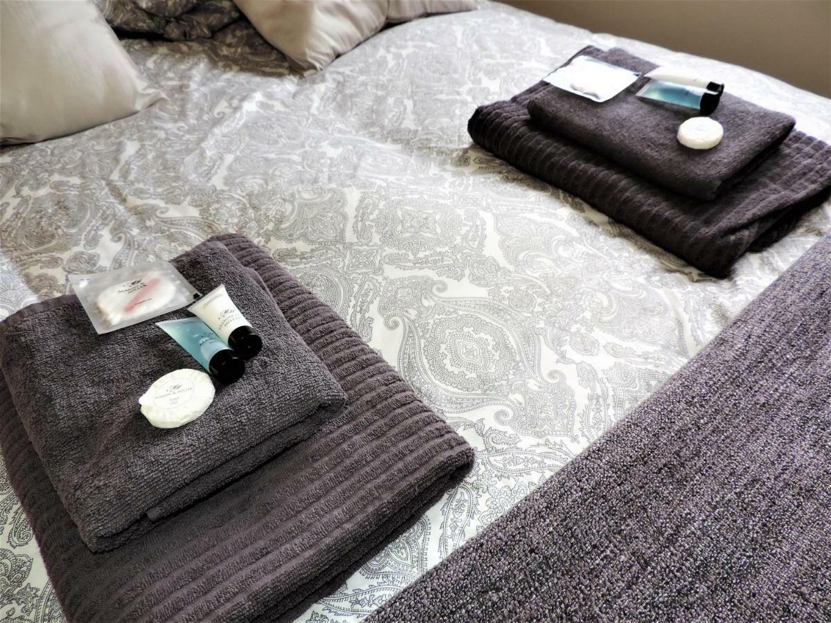 1 Bed Bagshot Pennyhill Accommodation Kültér fotó