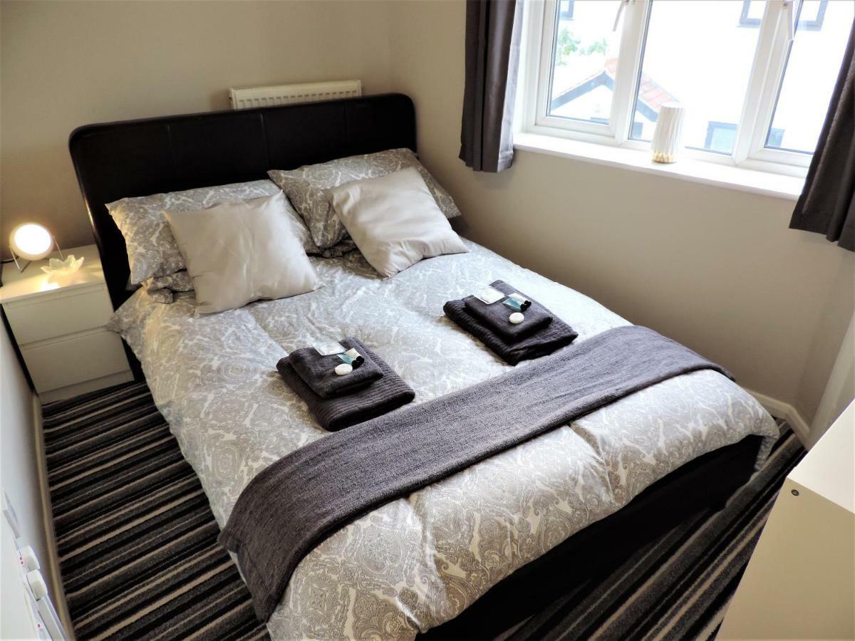 1 Bed Bagshot Pennyhill Accommodation Kültér fotó